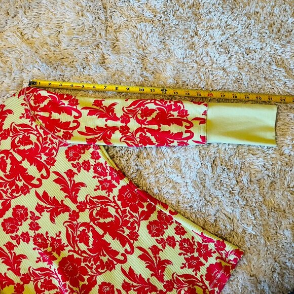 Sundance Damask Thermal Top in Fuschia/Chartreuse, Size Medium Petite, EC - Picture 8 of 8